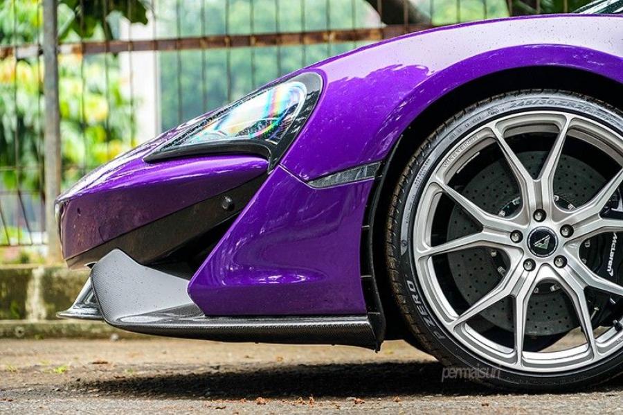 Детали экстерьера McLaren 570S Mauvine Blue by Permaisuri 2016 года  (фото 8 из 10)